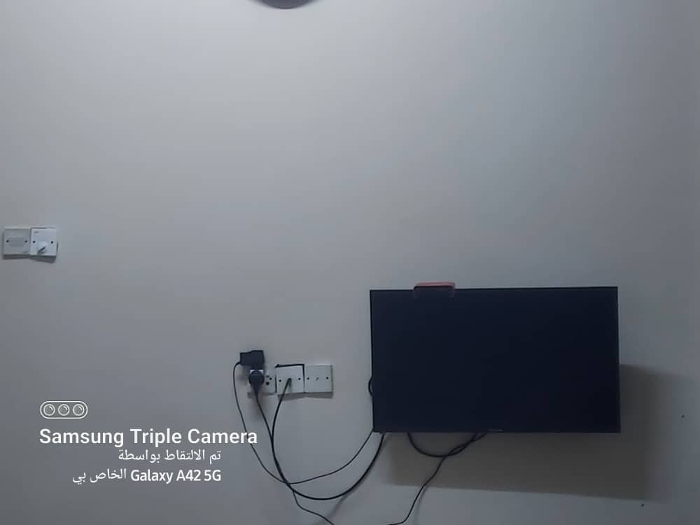 معي شقه مفروش بانماء الجديد علا بطاريات واللواااح شمسيه الدور الارضي مكونه من ثلاث غرف ومطبخ وحمامين - صورة 3