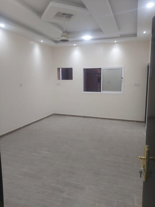 شقة للبيع بانماء الجديدة الدور الرابع  - عدن