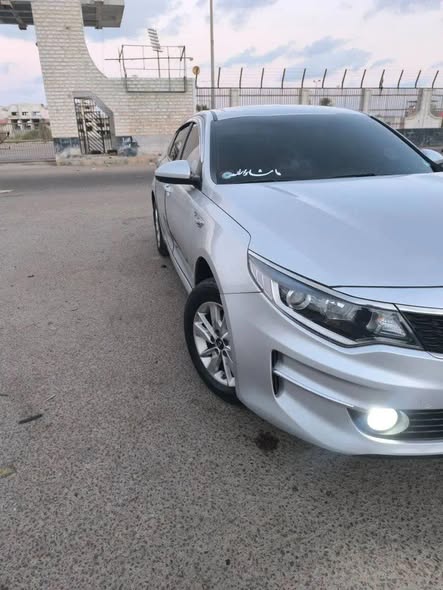 سيارة كيا 5 كوري 2017 غاز وكالة  للبيع 