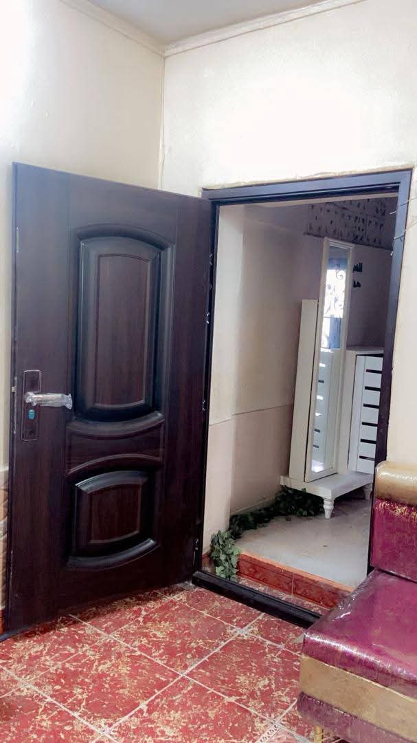 شقة للبيع في مدينة عدن(المنصورة) 