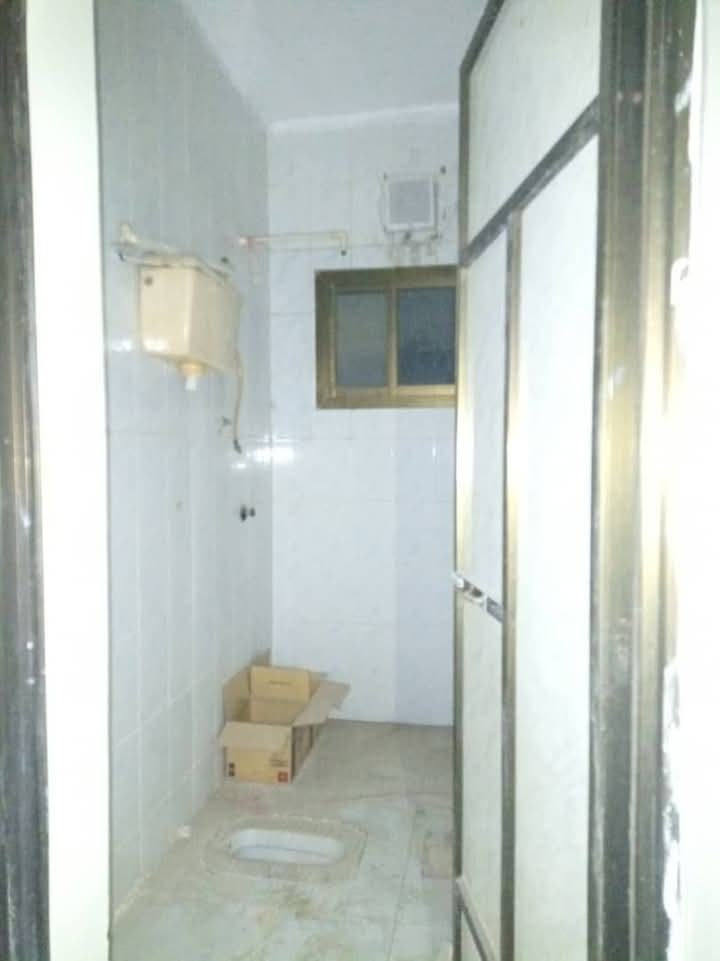 شقة للإيجار في محافظة عدن(التقنية) 