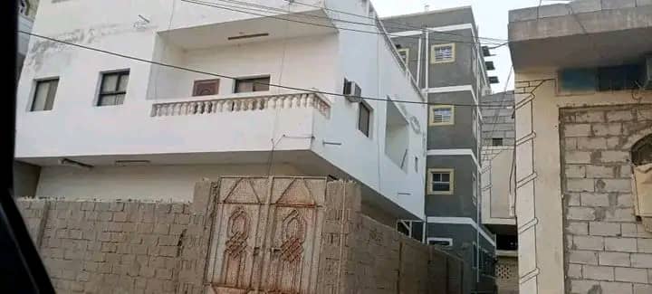 للبيع فيلا مميزة – خور مكسر | النصر الجديد